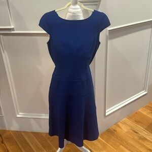 Flattering Anne Klein dress size 4